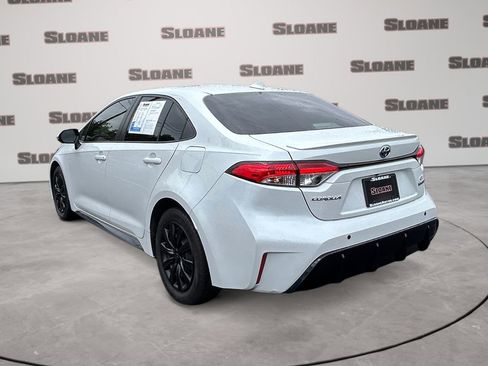 Used 2024 Toyota Corolla SE FWD image 3