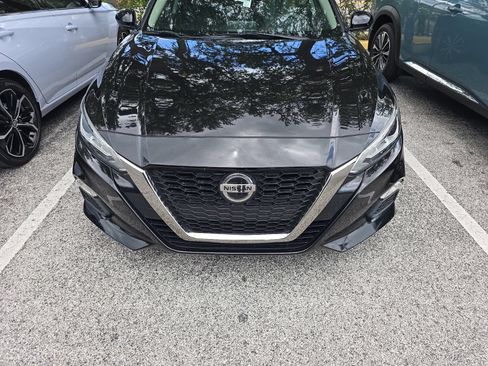 Used 2019 Nissan Altima 2.5 SR FWD image 3