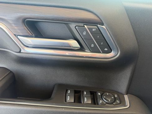 Used 2023 GMC Sierra 1500 SLT w/ SLT Premium Package image 12