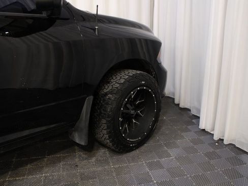 Used 2015 RAM 1500 Express image 19