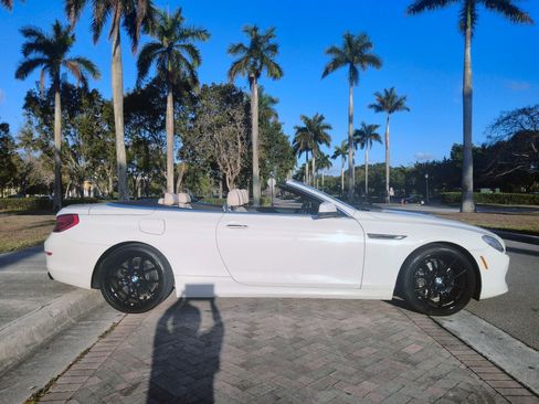 Used 2012 BMW 650i Convertible image 19