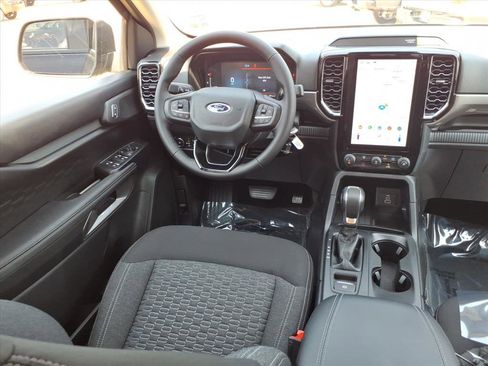 New 2025 Ford Ranger XLT w/ Trailer Tow Package image 4
