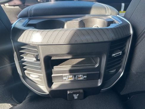 New 2026 RAM 2500 Big Horn AWD/4WD image 19