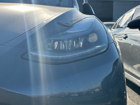 Used 2023 Tesla Model Y 2WD image 8