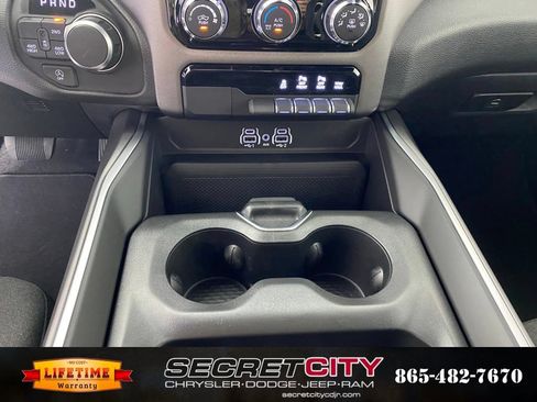 New 2026 RAM 1500 Express AWD/4WD image 24