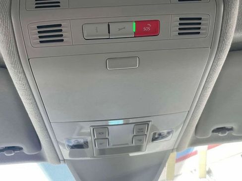 Used 2023 Volkswagen Tiguan SE image 30