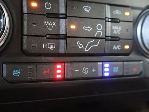 Used 2017 Ford F350 Platinum w/ Platinum Ultimate Package image 40