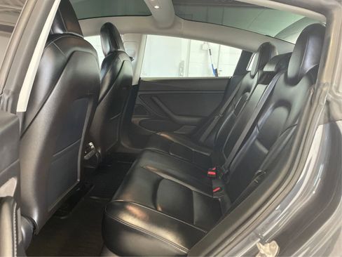 Used 2019 Tesla Model 3 Long Range image 10