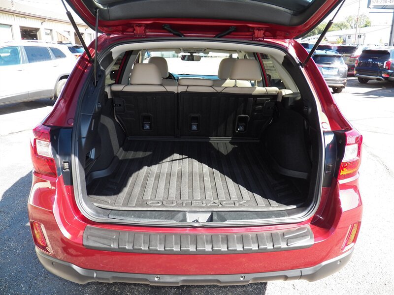 Used 2017 Subaru Outback 2.5i Limited AWD/4WD image 12