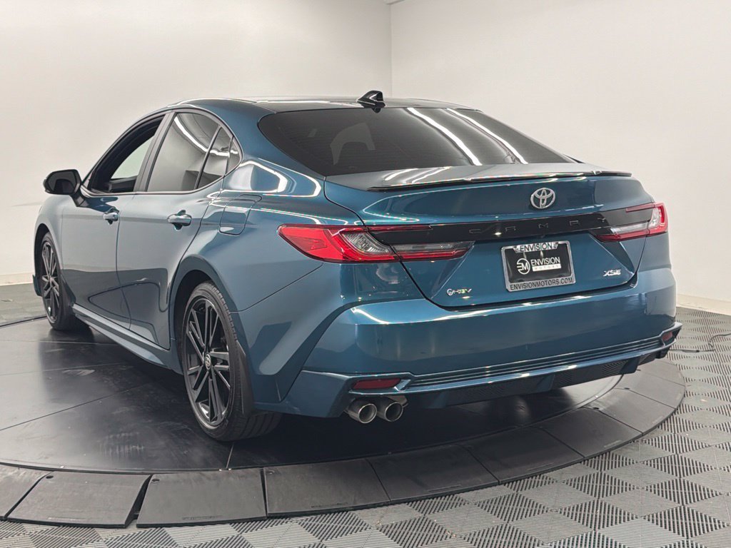 Used 2025 Toyota Camry XSE FWD image 12