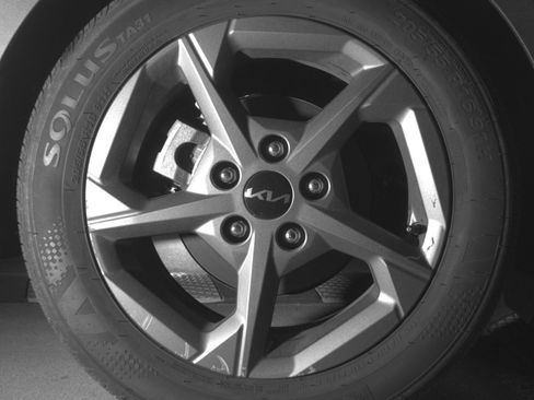 Used 2025 Kia K4 FWD image 15