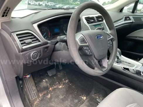 Used 2016 Ford Fusion S FWD image 10