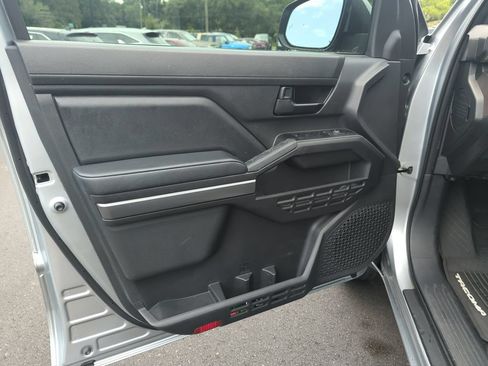 Used 2024 Toyota Tacoma SR5 RWD image 18