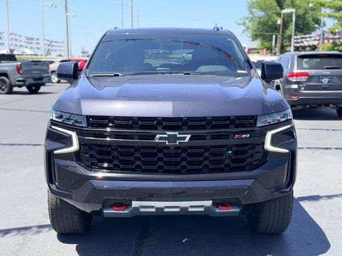 Used 2023 Chevrolet Tahoe Z71 w/ Luxury Package AWD/4WD image 2