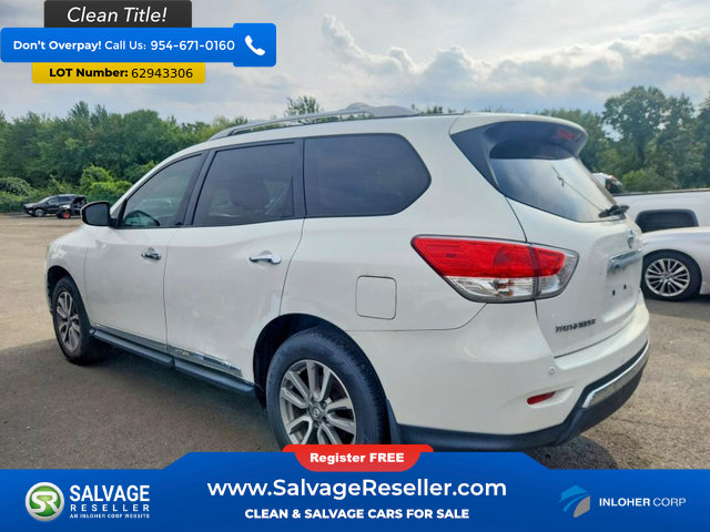Used 2013 Nissan Pathfinder SL FWD image 3