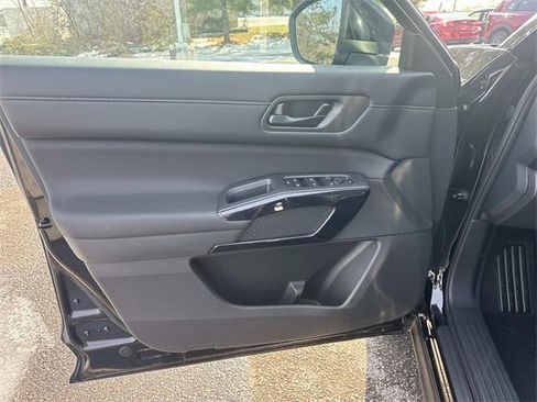 New 2026 Nissan Pathfinder SV image 22