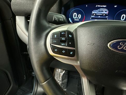 Used 2025 Ford Explorer Active w/ Active Comfort Package AWD/4WD image 15
