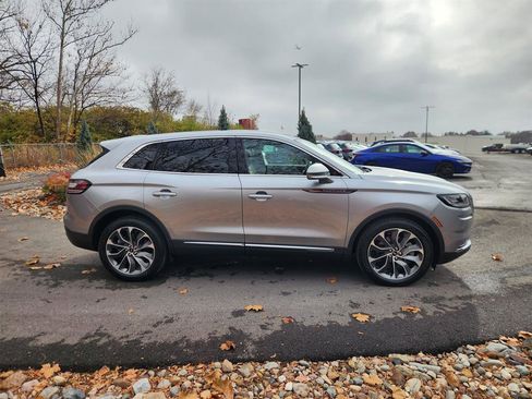 Certified 2021 Lincoln Nautilus Reserve image 6