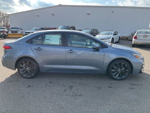 Used 2026 Toyota Corolla SE image 6