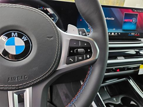 New 2026 BMW X5 M60i image 12