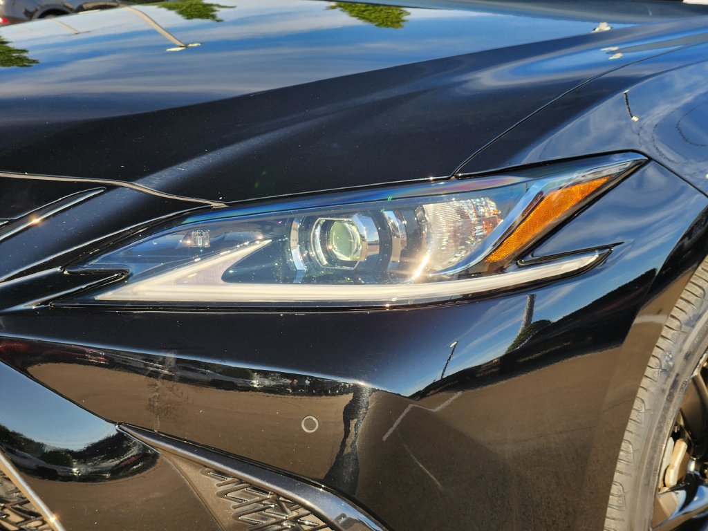 Certified 2023 Lexus ES 350 F Sport w/ Accessory Package (Z2) FWD image 9