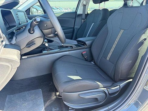 New 2026 Hyundai Elantra SE image 8