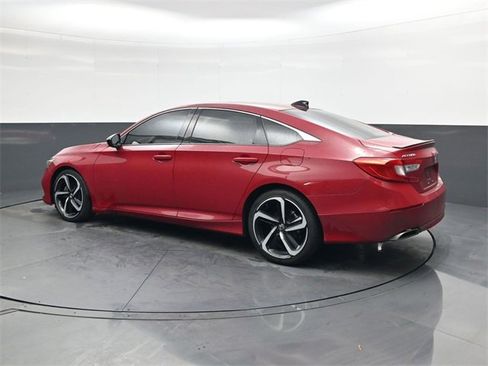 Used 2021 Honda Accord Sport image 6