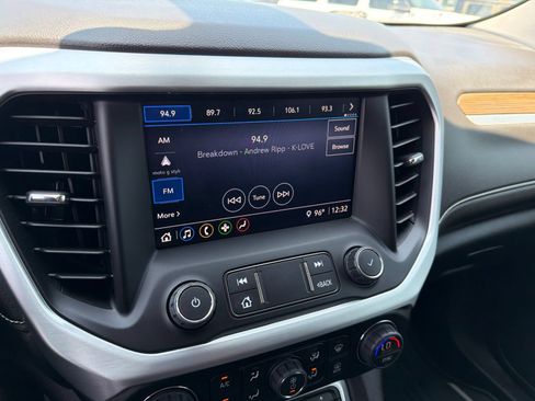 Used 2020 GMC Acadia SLE FWD image 24