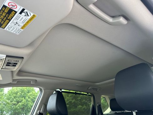 New 2025 Nissan Rogue SV w/ SV Premium Package FWD image 33