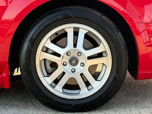 Used 2005 Ford Mustang GT Premium RWD image 24