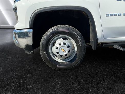 Used 2024 Chevrolet Silverado 3500 W/T w/ WT Convenience Package image 5