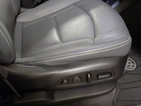 Used 2020 Buick Enclave Premium w/ LPO, Floor Liner Package image 29