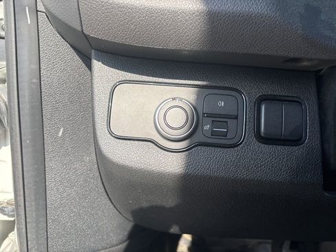 Used 2022 Mercedes-Benz Sprinter 2500 image 42