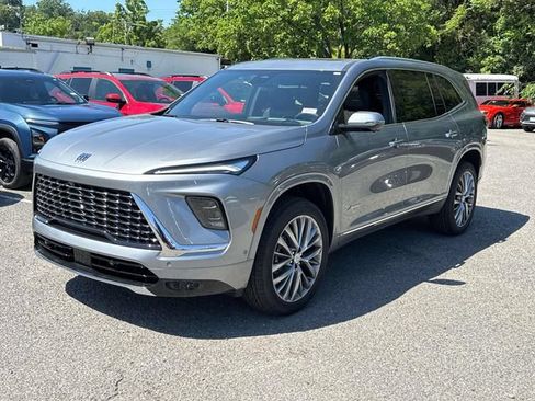 New 2026 Buick Enclave Avenir w/ Super Cruise Package FWD image 5
