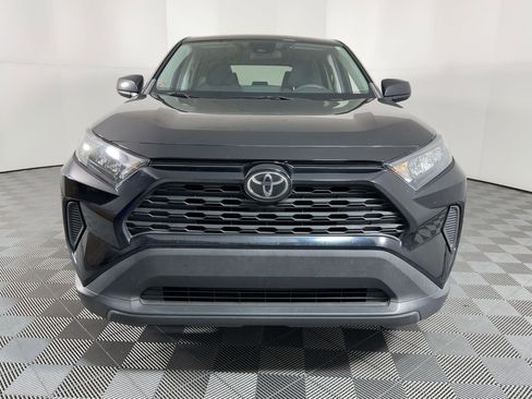 Used 2022 Toyota RAV4 LE image 5
