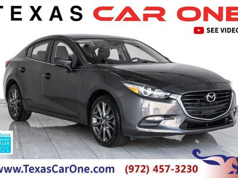 Used 2018 MAZDA MAZDA3 Touring FWD image 1