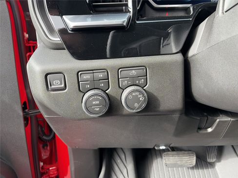 New 2026 Chevrolet Silverado 1500 LT AWD/4WD image 16