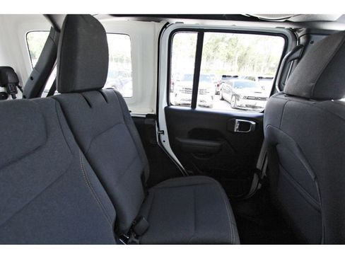 Used 2024 Jeep Wrangler Unlimited Sport AWD/4WD image 13