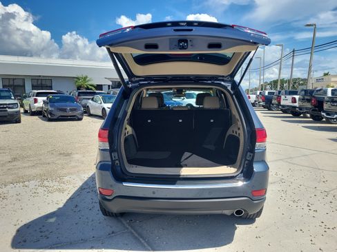 Used 2020 Jeep Grand Cherokee Limited RWD image 10