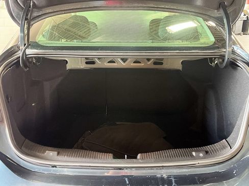 Used 2018 Chevrolet Cruze LT FWD image 23