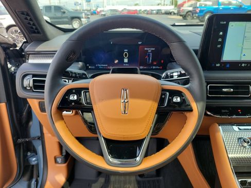 New 2026 Lincoln Aviator Black Label w/ Jet Appearance Package AWD/4WD image 24