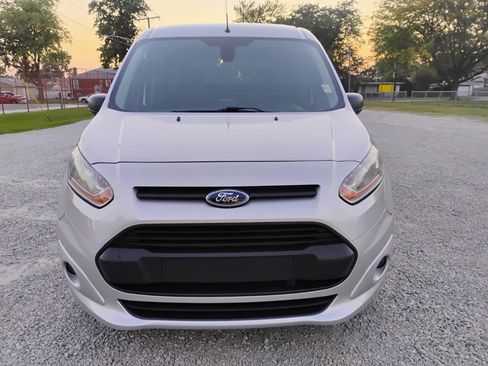 Used 2016 Ford Transit Connect XLT image 2