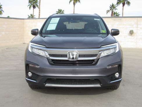 Certified 2022 Honda Pilot Touring image 3