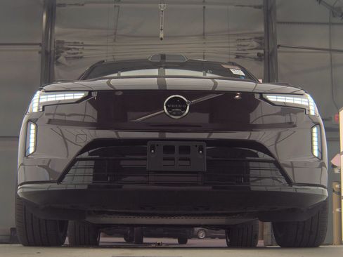 Used 2025 Volvo EX90 Ultra AWD/4WD image 5