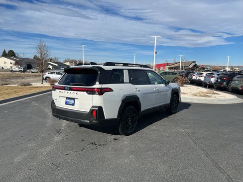 New 2026 Subaru Outback Limited image 4