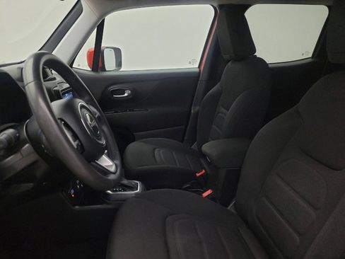 Used 2020 Jeep Renegade Latitude w/ Popular Equipment Group AWD/4WD image 17