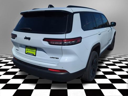Used 2023 Jeep Grand Cherokee L Limited w/ Black Appearance Package AWD/4WD image 8