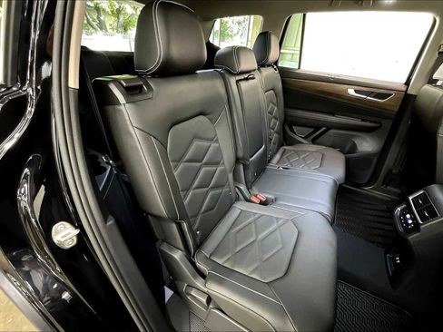 New 2026 Volkswagen Atlas SE image 27