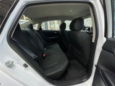 Used 2018 Nissan Sentra S image 22