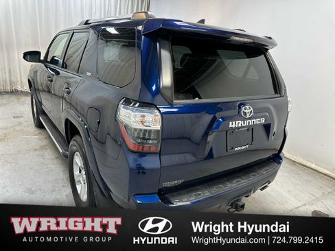 Used 2020 Toyota 4Runner SR5 Premium image 4